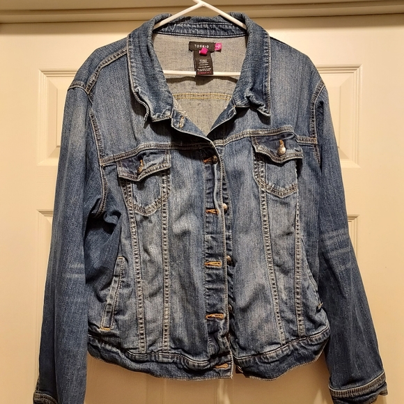 Torrid Denim Jacket - Picture 3 of 6